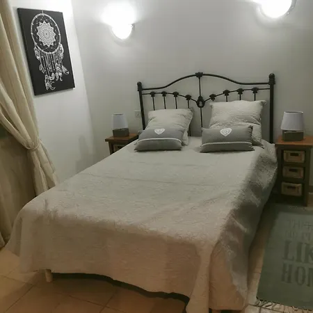 شقة Jeanguy Andrieu